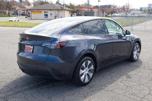 Stealth Gray 2024 Tesla Model Y Long Range