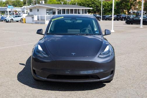 Stealth Gray 2024 Tesla Model Y Long Range