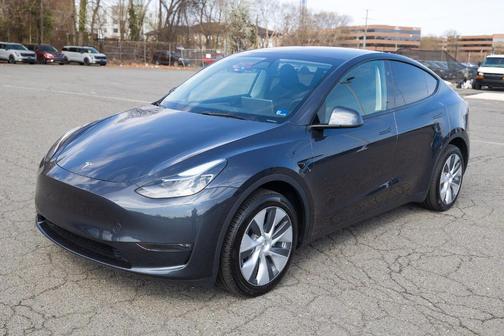 2024 Tesla Model Y Long Range