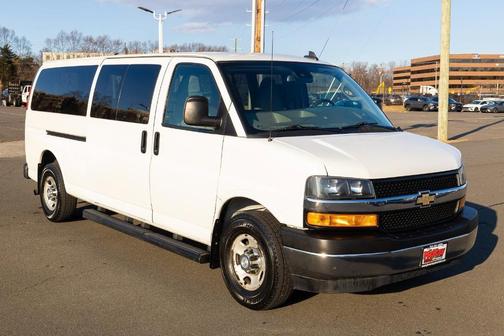 2019 Chevrolet Express 3500 LT