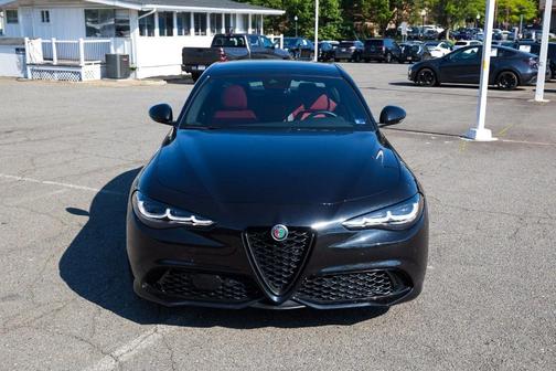 Vulcano Black Metallic 2024 Alfa Romeo Giulia Veloce