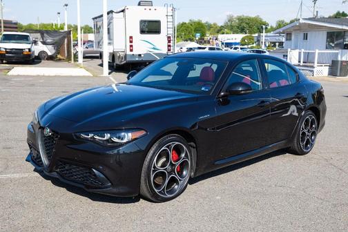 Vulcano Black Metallic 2024 Alfa Romeo Giulia Veloce