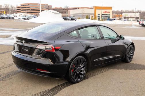 2023 Tesla Model 3 Performance