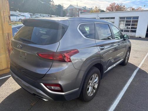 2019 Hyundai SANTA FE 2.4 SE