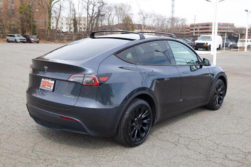 Stealth Gray 2024 Tesla Model Y Long Range