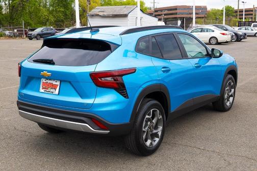 2025 Chevrolet Trax LT
