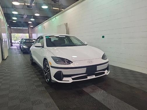2023 Hyundai IONIQ 6 SEL