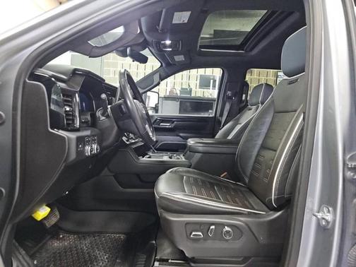 2025 GMC Sierra 2500 AT4X