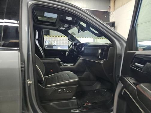 2025 GMC Sierra 2500 AT4X