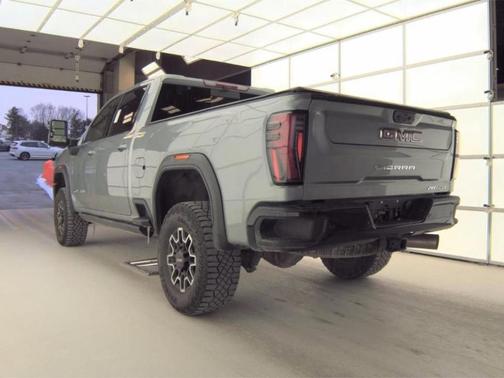 2025 GMC Sierra 2500 AT4X