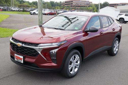 2025 Chevrolet Trax LS