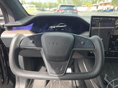 2023 Tesla Model X Base