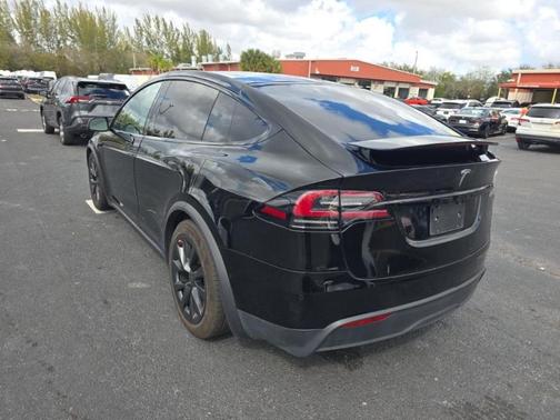 2023 Tesla Model X Base