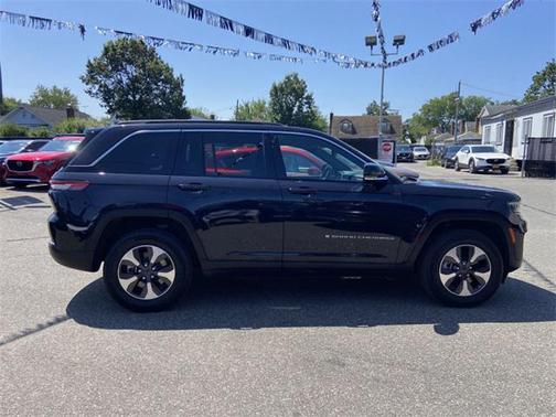 2024 Jeep Grand Cherokee 4xe Base
