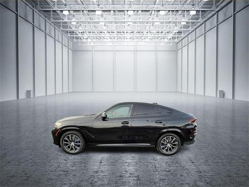 2023 BMW X6 M50i
