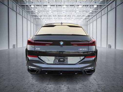 2023 BMW X6 M50i