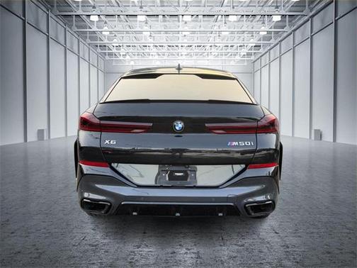 2023 BMW X6 M50i