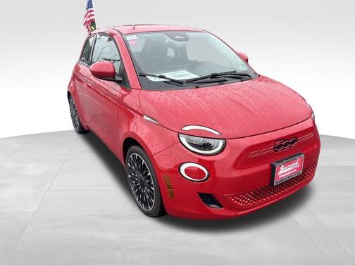 2024 FIAT 500e Base