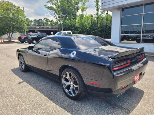 2015 Dodge Challenger SXT