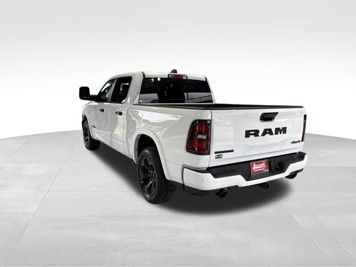 Bright White Clearcoat 2026 RAM 1500 Big Horn/Lone Star