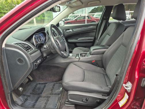 2018 Chrysler 300 Touring