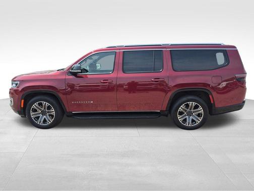 Velvet Red Pearlcoat 2024 Jeep Wagoneer L Series II