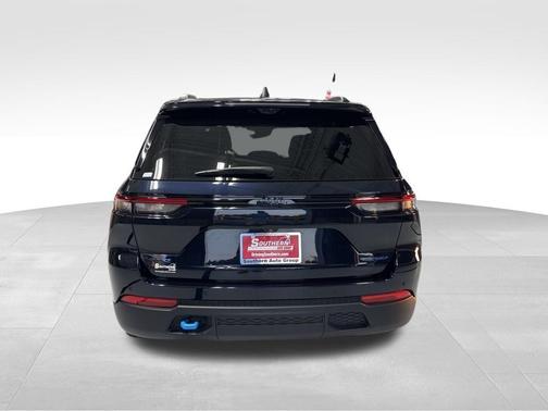 2024 Jeep Grand Cherokee 4xe Trailhawk