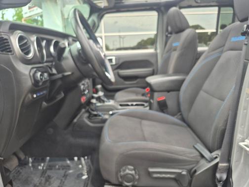 Sting Gray Clearcoat 2023 Jeep Wrangler 4xe Rubicon