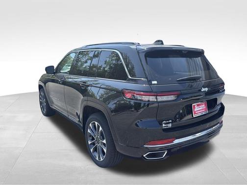 2025 Jeep Grand Cherokee Overland