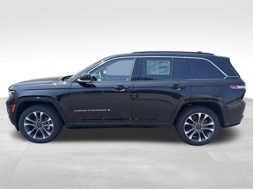 2025 Jeep Grand Cherokee Overland