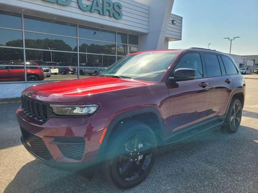 2024 Jeep Grand Cherokee Laredo