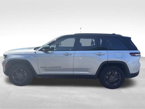 2024 Jeep Grand Cherokee 4xe Trailhawk