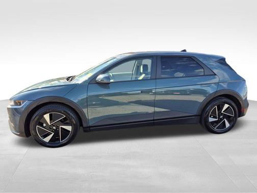 2025 Hyundai IONIQ 5 SE