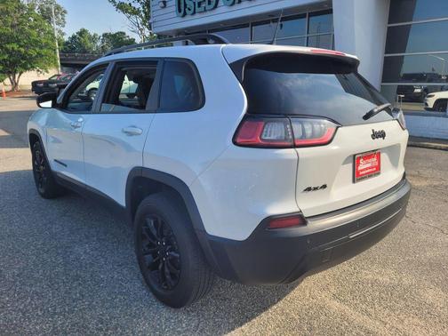 2023 Jeep Cherokee Altitude Lux