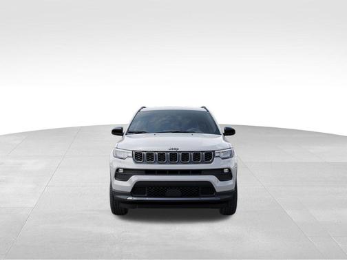 Bright White Clearcoat 2026 Jeep Compass Latitude