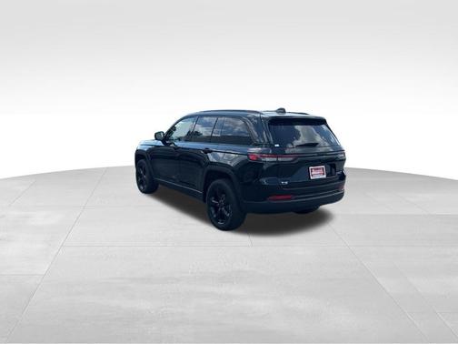 Diamond Black 2025 Jeep Grand Cherokee Limited