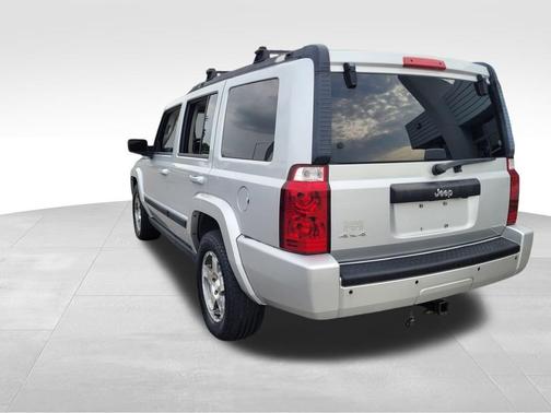 2009 Jeep Commander Sport