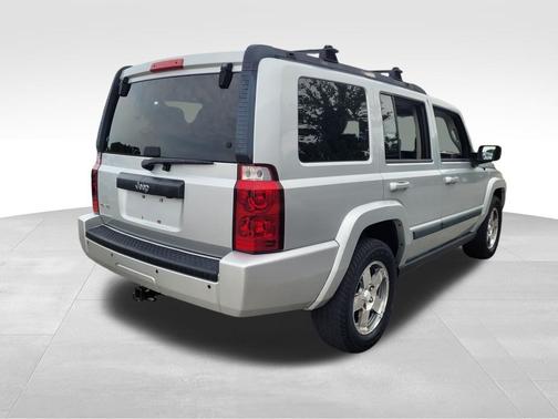 2009 Jeep Commander Sport