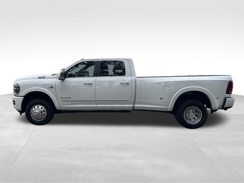 2026 RAM 3500 Limited