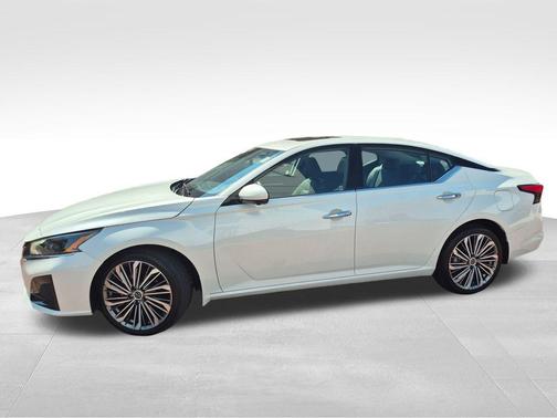 2024 Nissan Altima 2.5 SL
