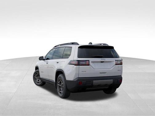 Bright White Clearcoat 2026 Jeep Cherokee LAREDO/LIMITED