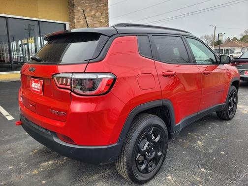 2024 Jeep Compass Trailhawk