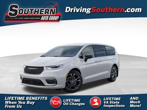 Bright White Clearcoat 2026 Chrysler Pacifica Select