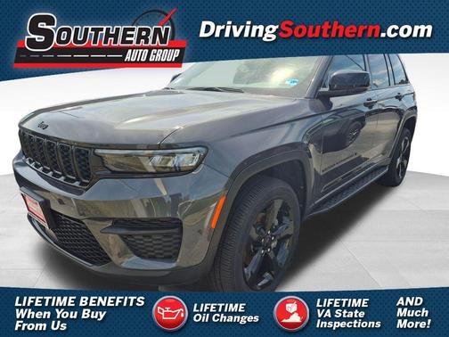Metallic 2025 Jeep Grand Cherokee Laredo