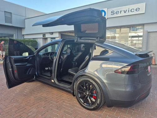 2016 Tesla Model X P90D