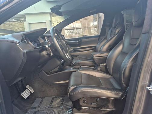 2016 Tesla Model X P90D
