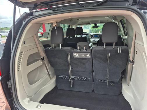 2018 Chrysler Pacifica Touring Plus