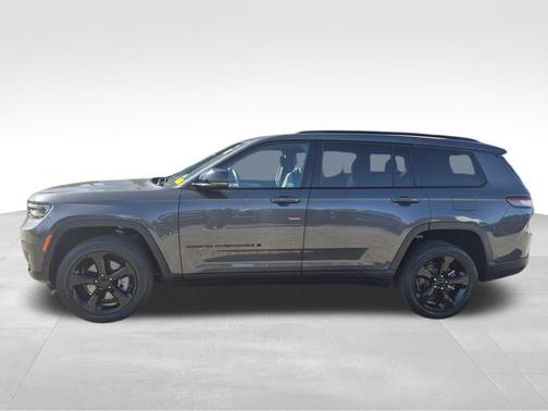2022 Jeep Grand Cherokee L Laredo