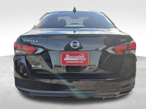 2021 Nissan Versa 1.6 SV