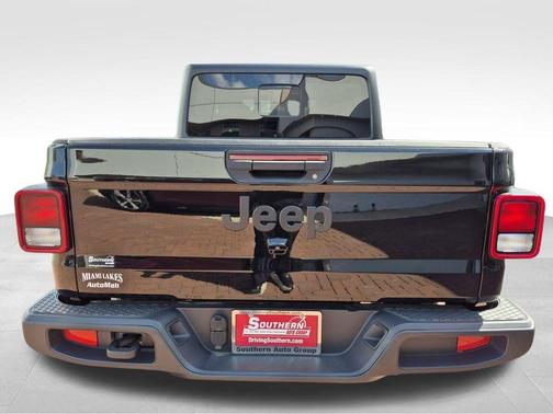 2024 Jeep Gladiator Sport